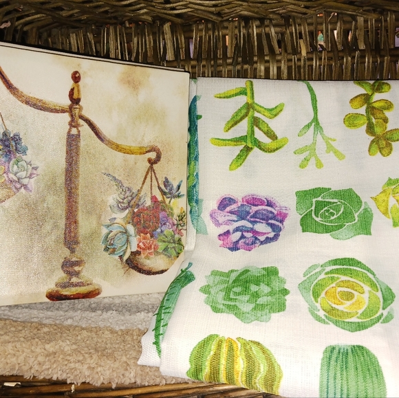 3 little succulent pictures, shower curtain and liner. - Picture 4 of 6